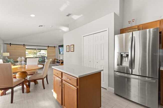 Building Photo - 3050 Mandolin Dr