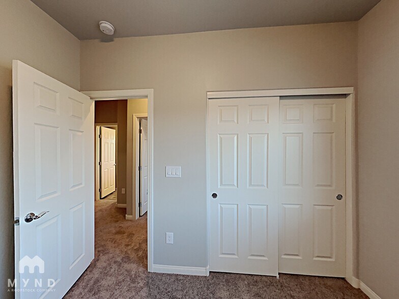 Building Photo - 9897 Panther Hollow St