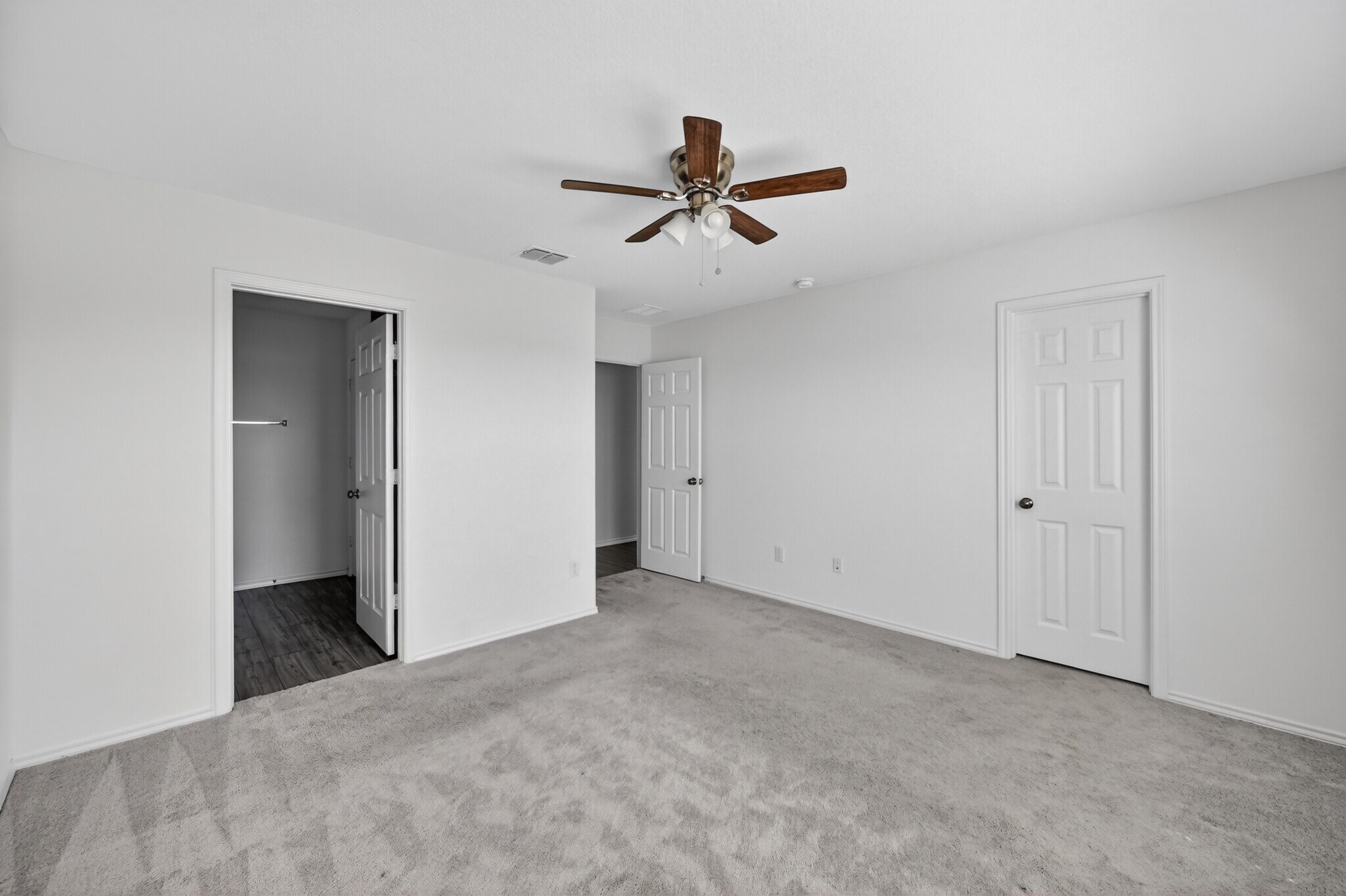 Building Photo - 4417 Benham Dr