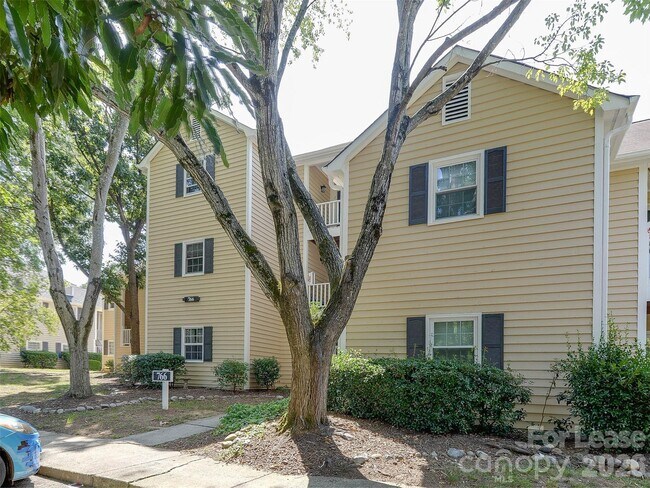Building Photo - 766 Marsh Rd