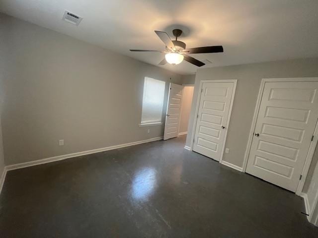 Building Photo - 2443 Zanone Ave