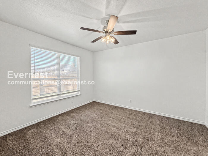 Building Photo - 737 Freedom Cir