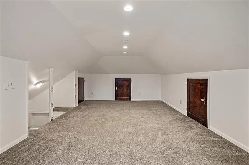 Building Photo - 5353 Beeler St