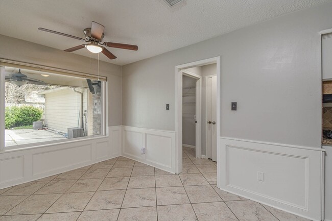 Building Photo - 12610 Ivyforest Dr