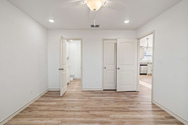 Building Photo - Country Living In Roosevelt ISD!
