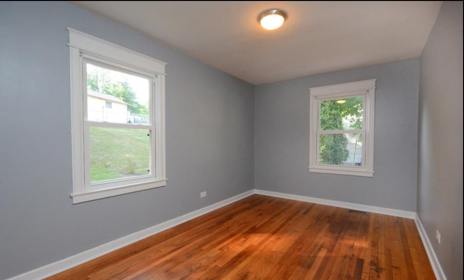 Versatile room ideal for bedroom or home office. - 1607 Robinhood Rd