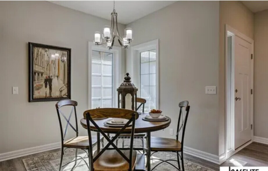 Building Photo - 16070 Hadan Dr