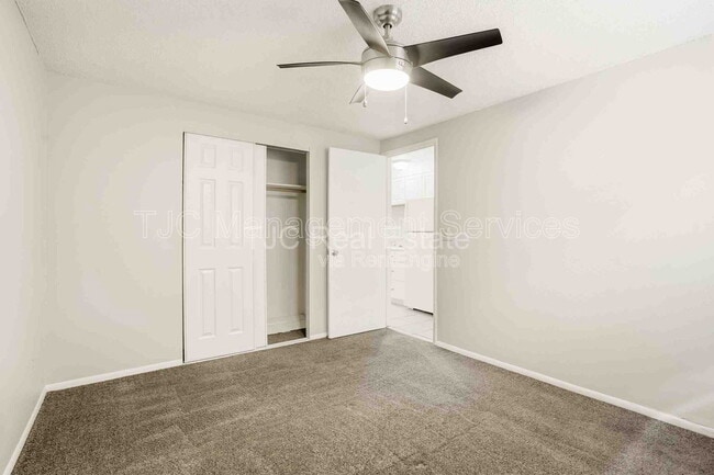 Building Photo - 1138 Corona St