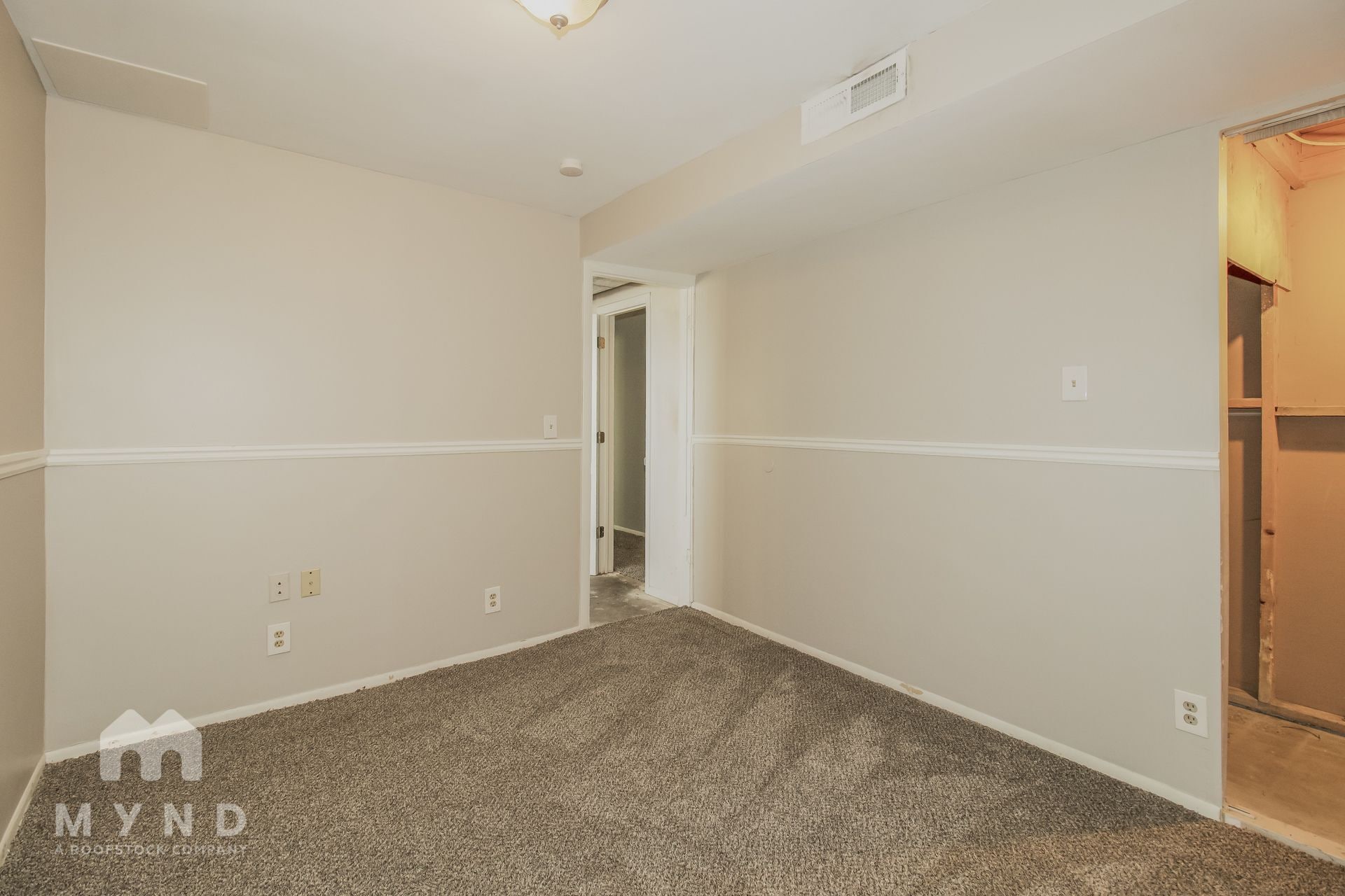 Building Photo - 9548 S 1210 E