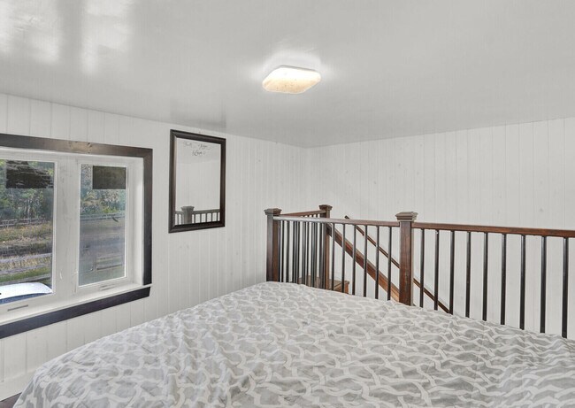 Building Photo - 11231 Ira Ln