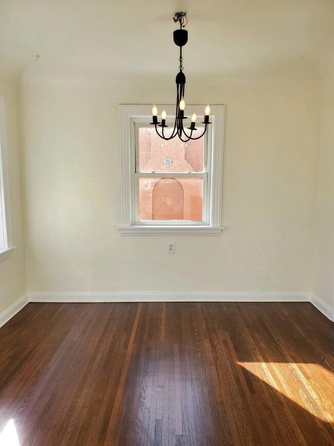 Building Photo - 4624 32nd St