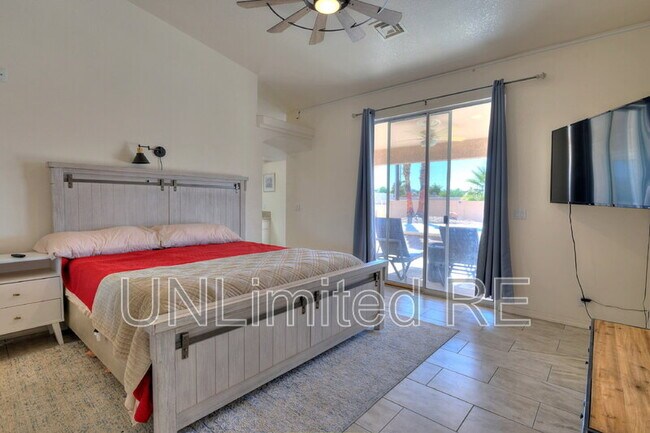 Building Photo - 304 Acoma Blvd S