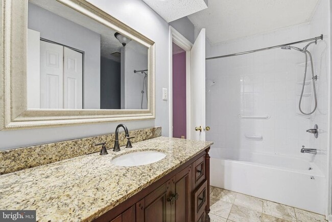 Building Photo - 4330 Gilmer Ct