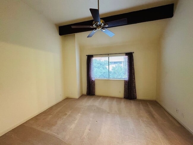 Building Photo - Wonderful 3 bedroom townhome in Main Chance Estates