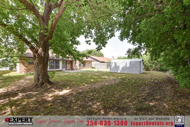 Building Photo - 1604 Edgefield St