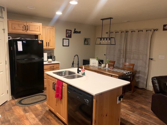 Building Photo - 697 S 260 W