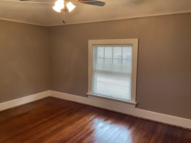 Building Photo - 2103 Kentucky Ave