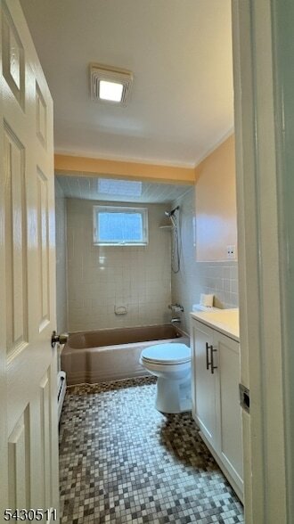 Building Photo - 424 Dewitt St
