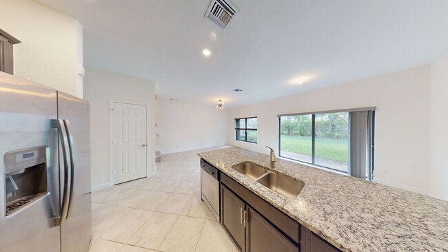 Building Photo - 6156 Bangalow Dr