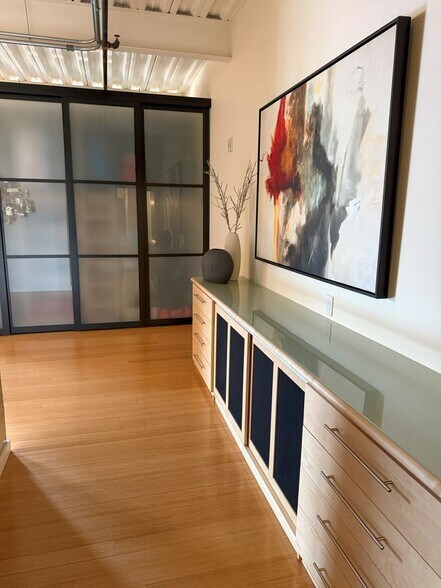 Building Photo - 1360 Walnut St