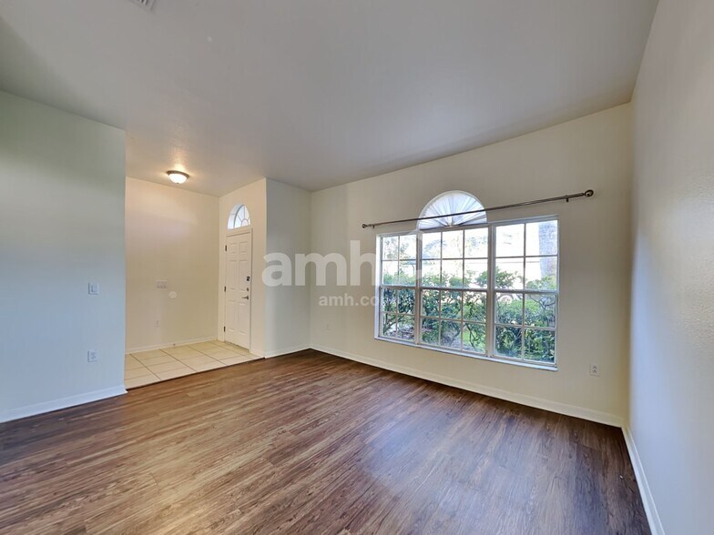 Building Photo - 8124 Diablo Ct