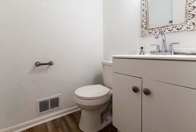 Building Photo - 2906 Brinkey Way