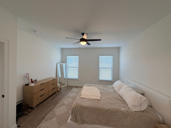 Building Photo - New Neighborhood.. Close to Barksdale Air Force Base..