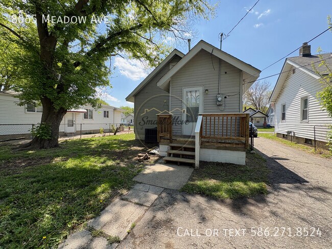 Building Photo - 8065 Meadow Ave