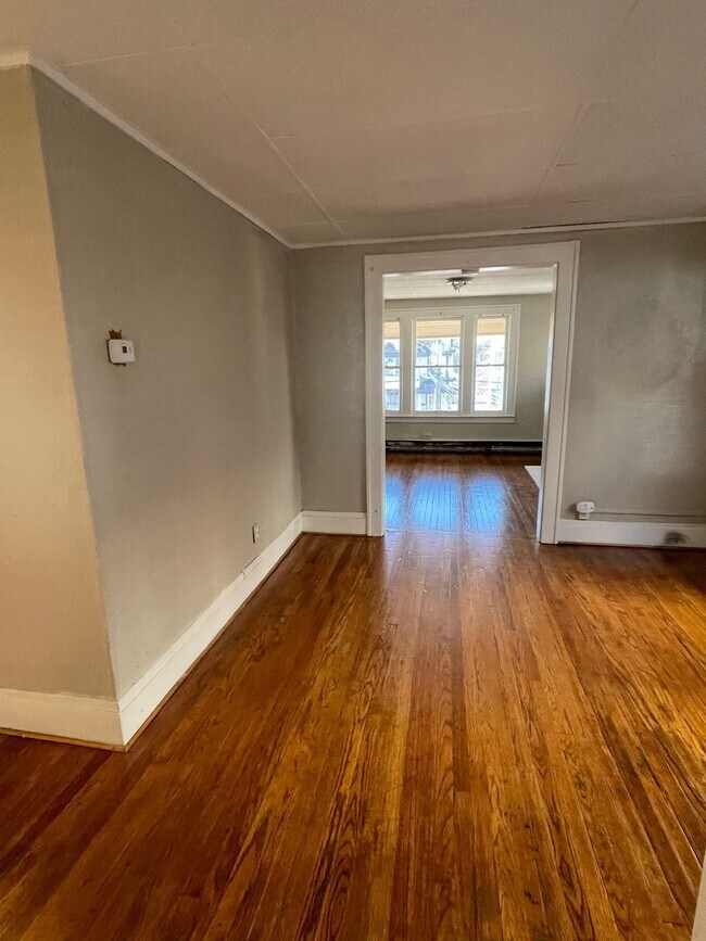 Building Photo - 128-130 Mildred Ave.