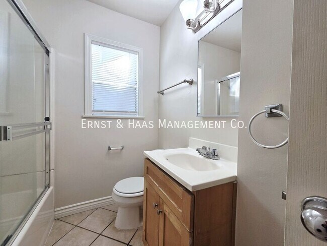 Building Photo - 5331 E The Toledo