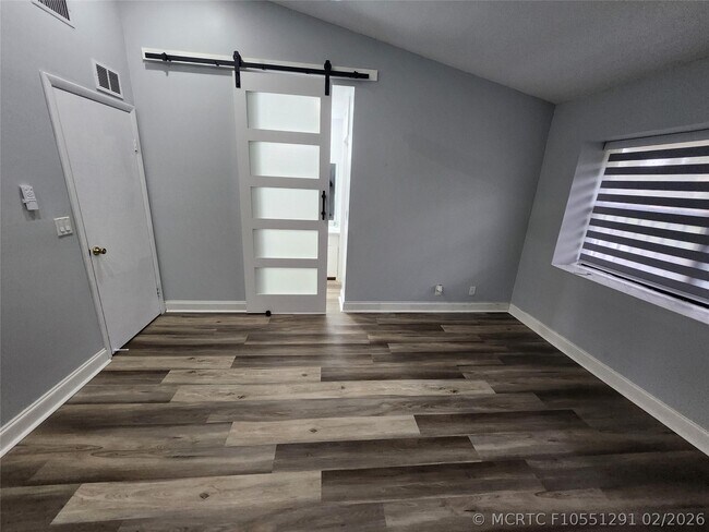 Building Photo - 3667 Carambola Cir
