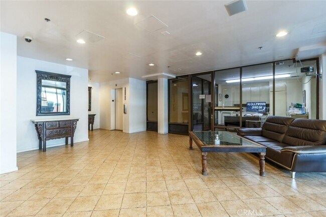 Building Photo - 421 La Fayette Park Pl