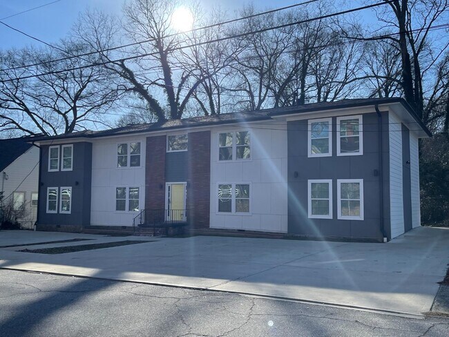 Primary Photo - 1784 Temple Ave