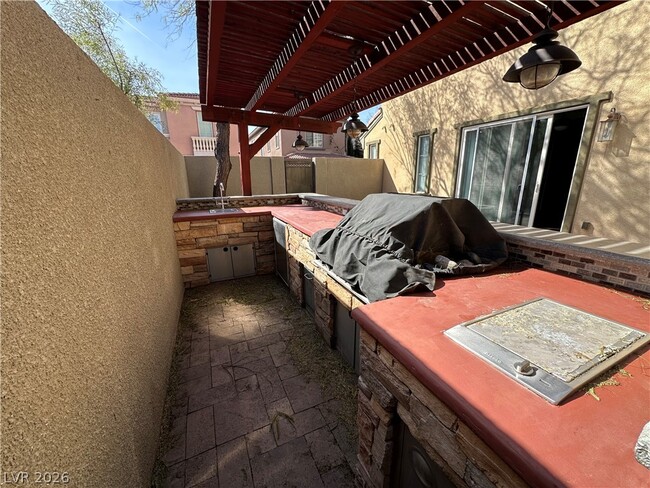 Building Photo - 2442 Granada Bluff Ct