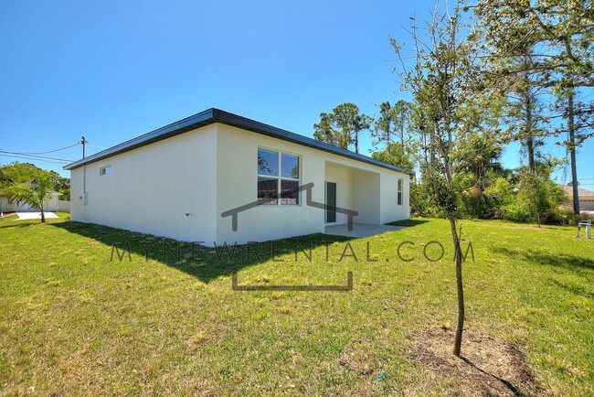 Building Photo - 3093 Spice Ln