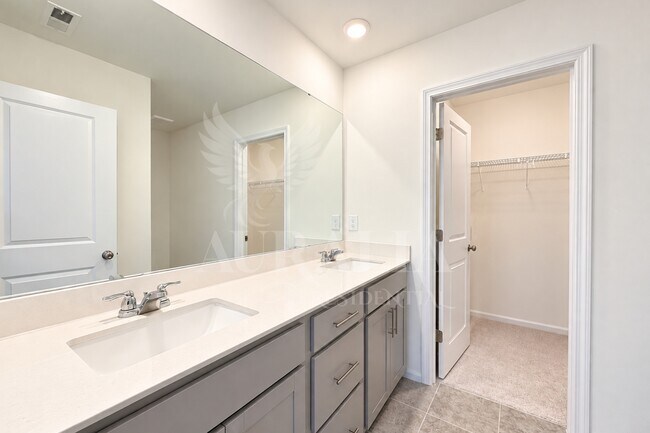 Building Photo - 3210 Gypsum Dr