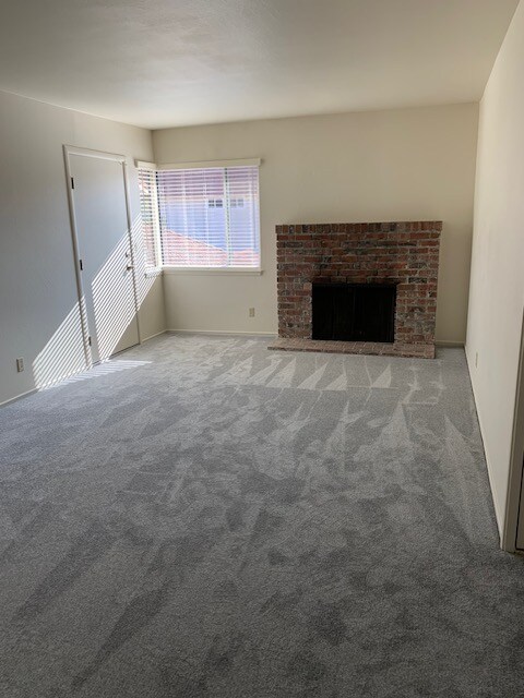 Building Photo - 1816 Park Ave