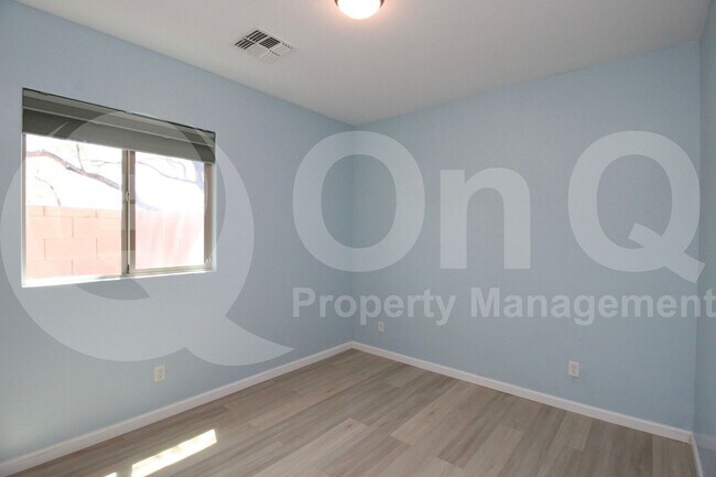 Building Photo - 38032 W Vera Cruz Dr