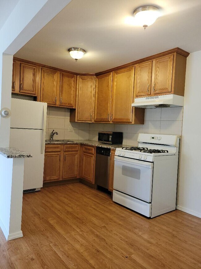 Building Photo - 3721 Ruby St