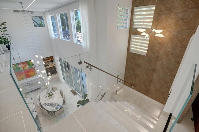 Building Photo - 20824 NE 37th Ave