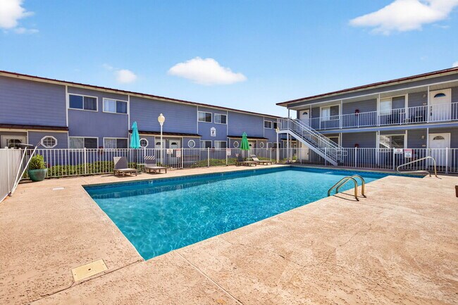 Building Photo - 1282 Beach Blvd