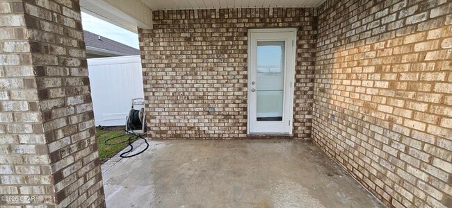 Building Photo - 6472 Slabinski Ln