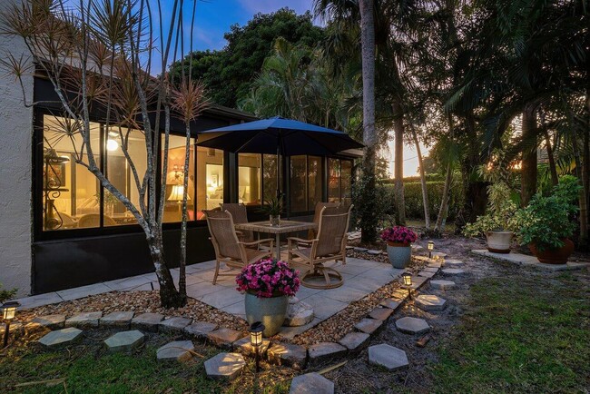 Building Photo - 5944 Forest Grove Dr