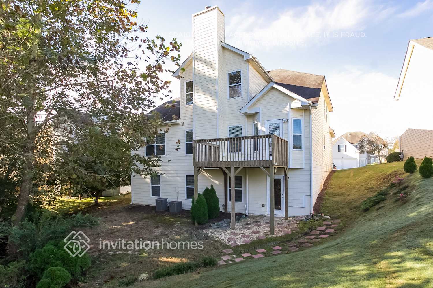Building Photo - 330 Fairpointe Pl