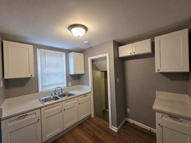 Building Photo - 12799 Elmdale St
