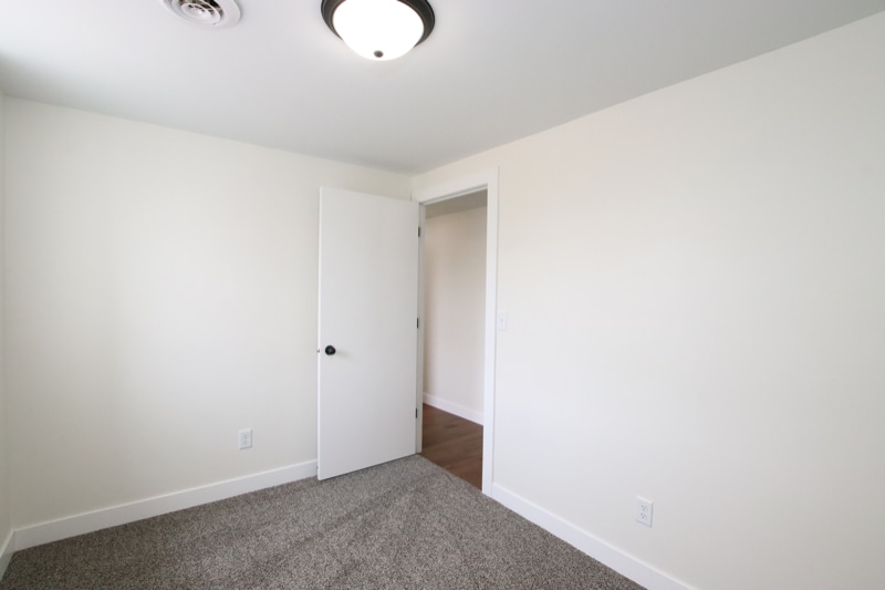 Building Photo - 14.5 Fond du Lac St