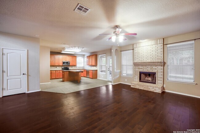 Building Photo - 2629 Hansel Heights