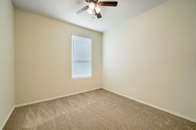 Building Photo - 616 Sonterra Blvd