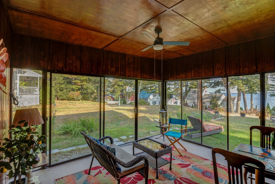 SUNROOM 3 SEASON - 1522 Richville Rd