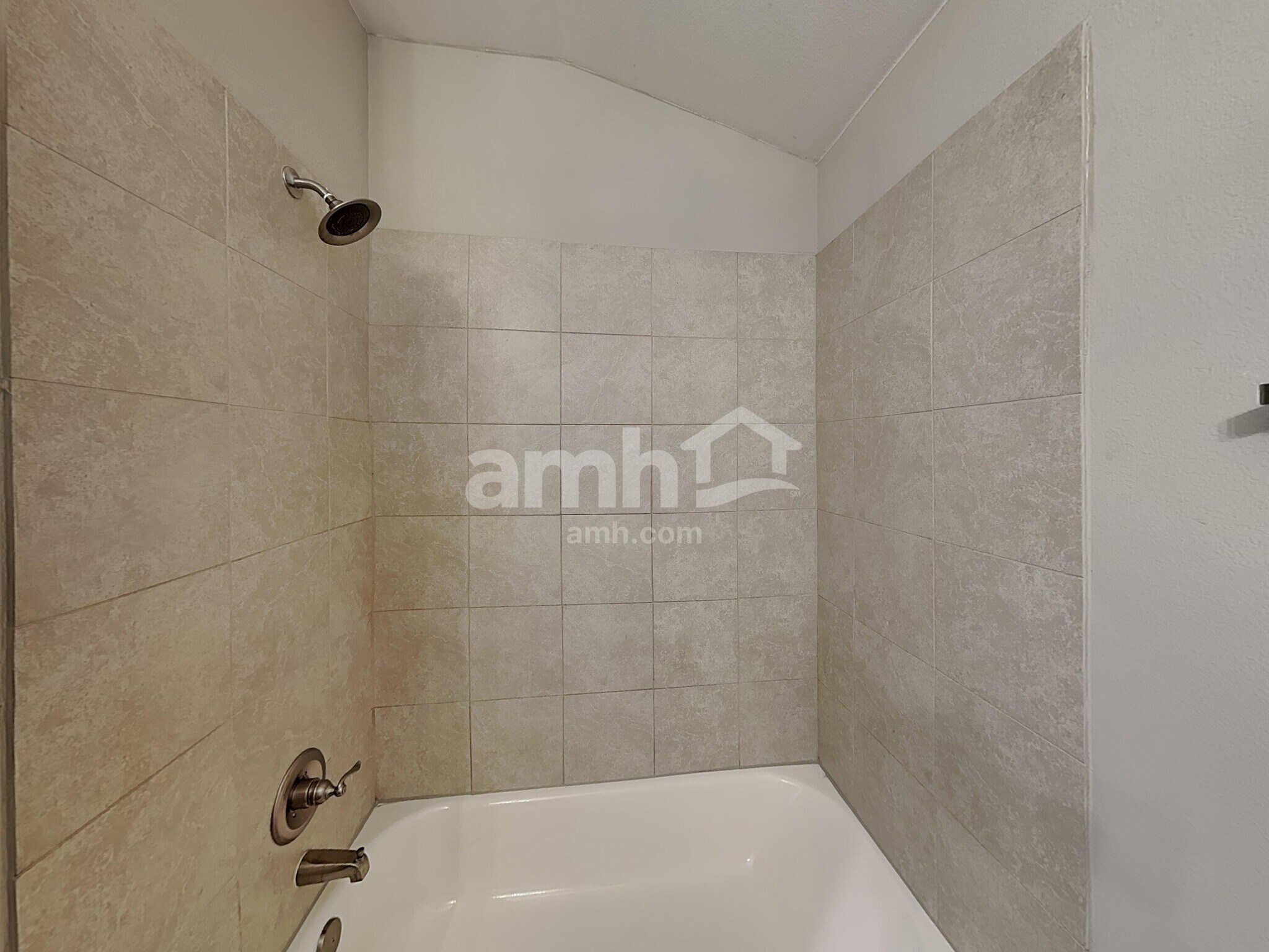 Building Photo - 8110 Cottage Rose Dr